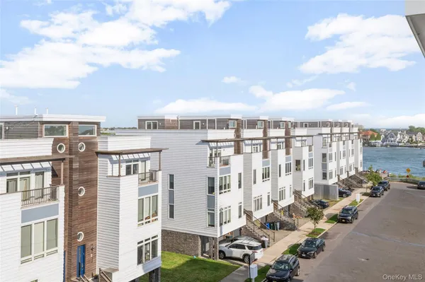 $1,499,000 | 142 Beach 5th Street | Far Rockaway