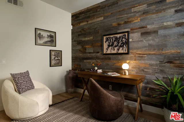 $875,000 | 710 South San Fernando Boulevard, Unit 104, Burbank, CA 91502