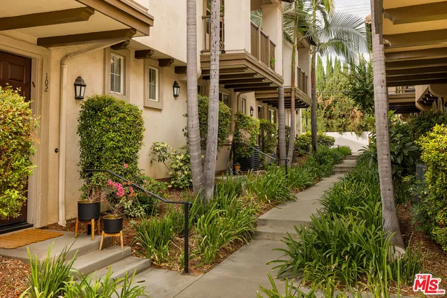 $875,000 | 710 South San Fernando Boulevard, Unit 104, Burbank, CA 91502