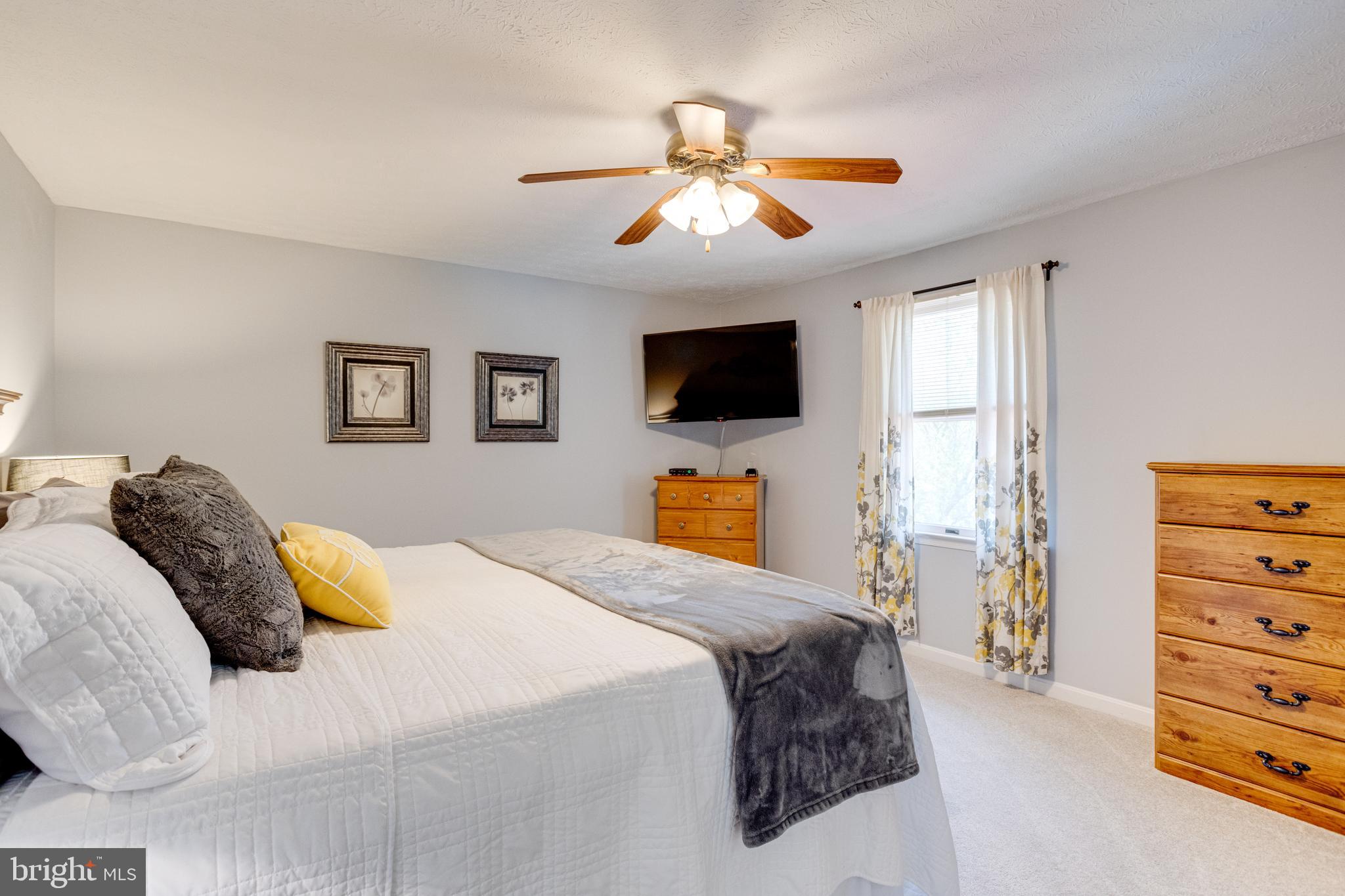4952 Carea Road White Hall, MD 21161 - Photo 26 of 55 Bright space!
