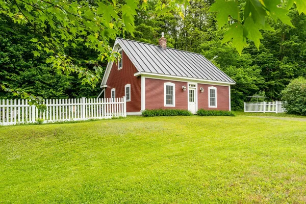 $634,000 | 425 Nebraska Valley Road, Stowe, VT 05672