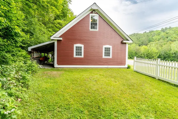 $634,000 | 425 Nebraska Valley Road, Stowe, VT 05672
