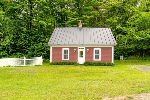 $634,000 | 425 Nebraska Valley Road, Stowe, VT 05672