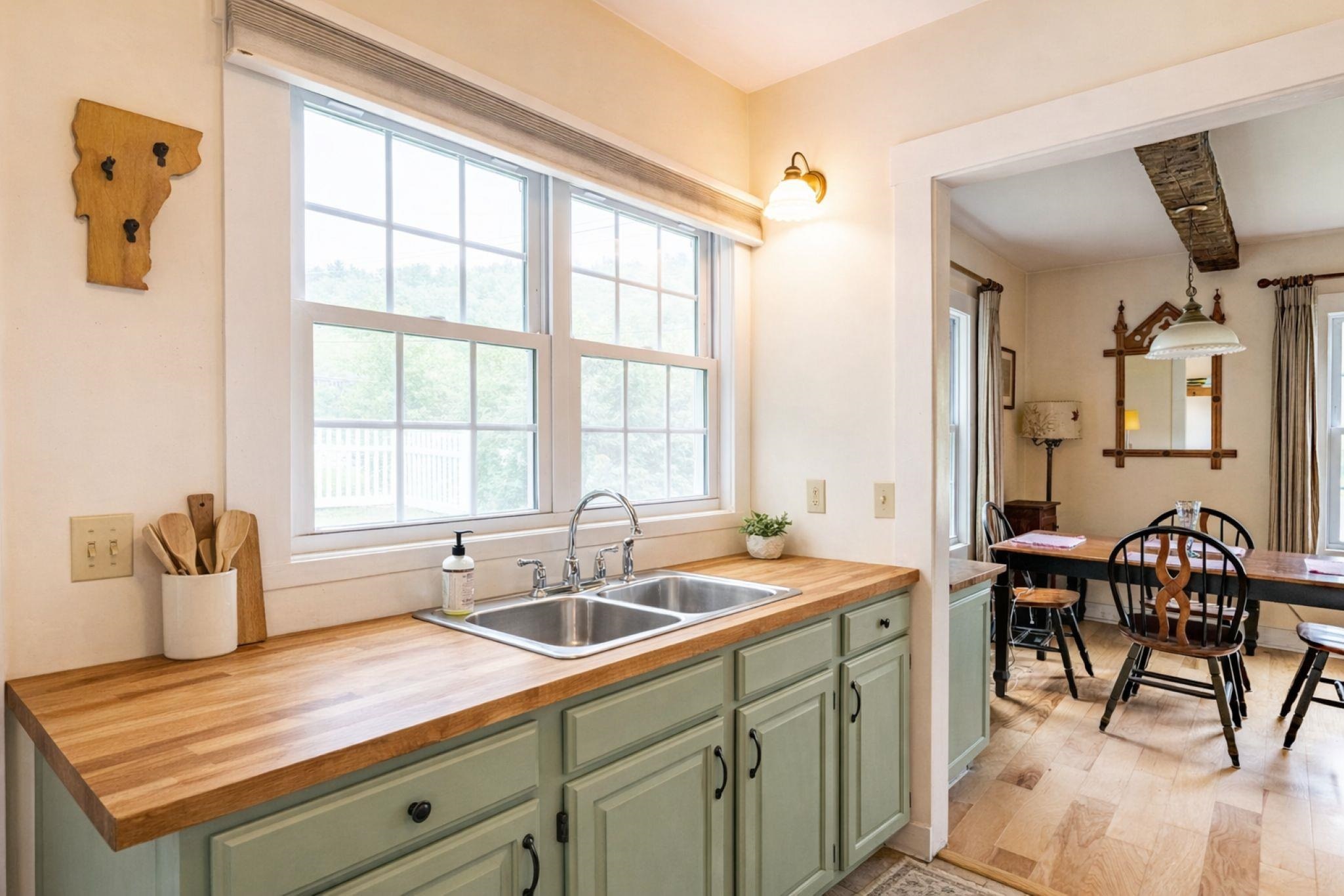 425 Nebraska Valley Road Stowe, VT 05672 - Photo 7 of 26