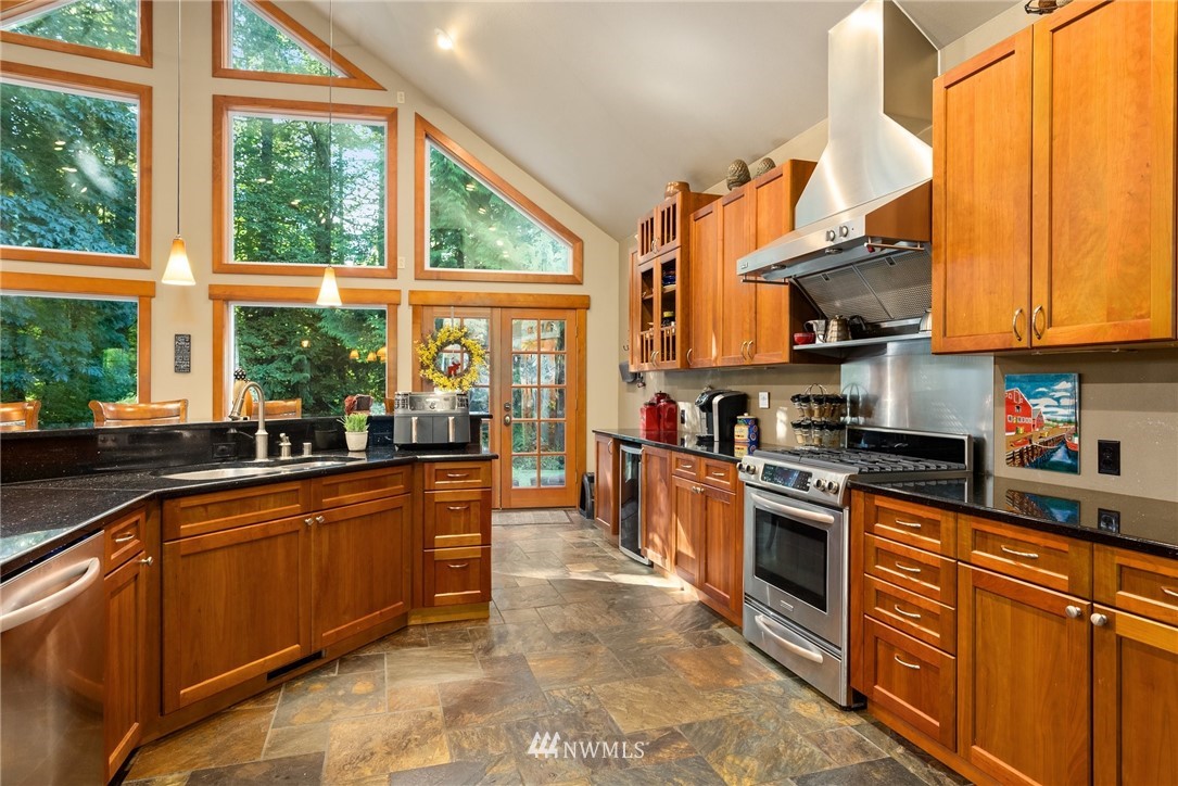 13039 Spindlewood Court Southwest Rochester, WA 98579 - Photo 17 of 40 Gallery Image 17