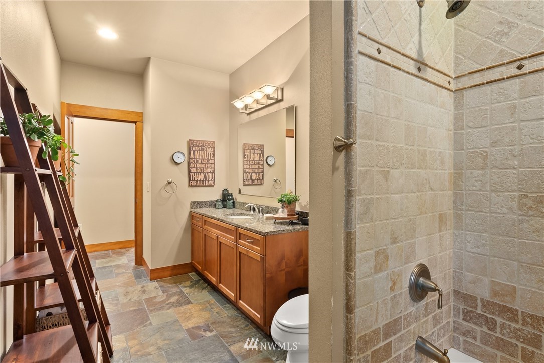 13039 Spindlewood Court Southwest Rochester, WA 98579 - Photo 20 of 40 Gallery Image 20