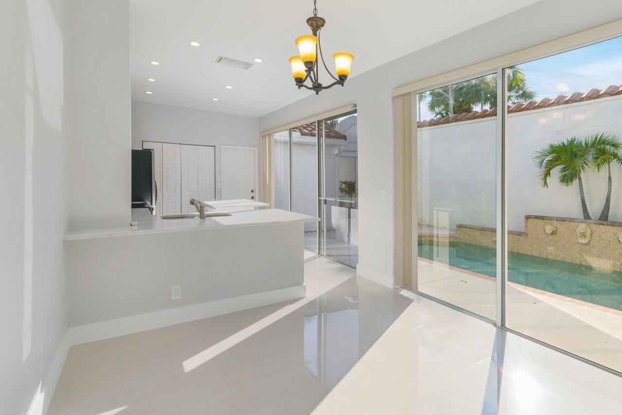 3807 Candlewood Court Boca Raton, FL 33487 - Photo 11 of 38 BRS Candlewood2 025