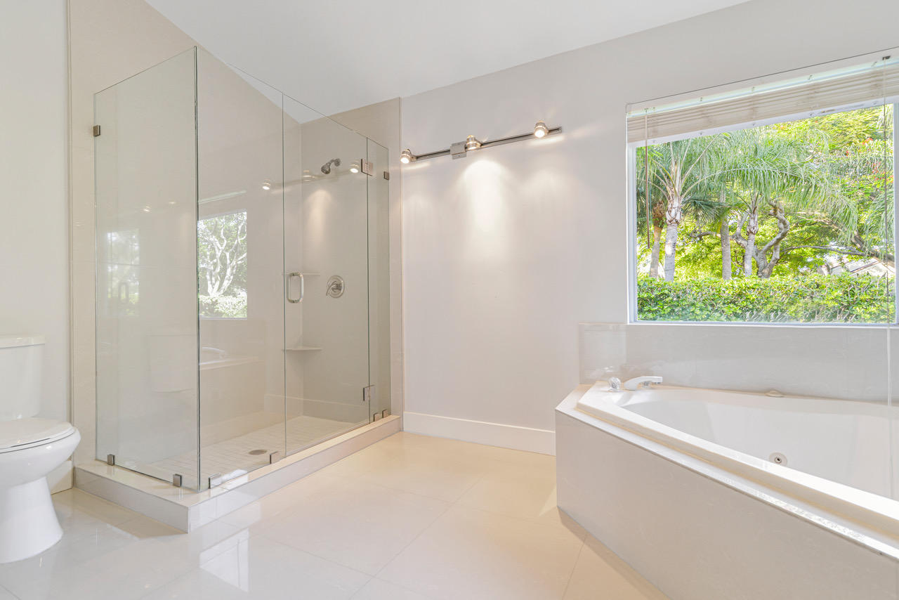 3807 Candlewood Court Boca Raton, FL 33487 - Photo 18 of 38 BRS Candlewood2 059