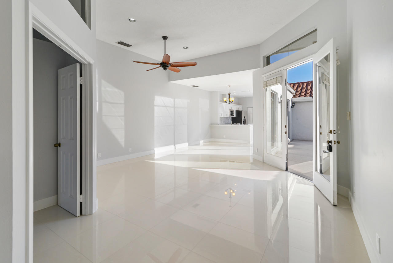 3807 Candlewood Court Boca Raton, FL 33487 - Photo 2 of 38 BRS Candlewood2 021