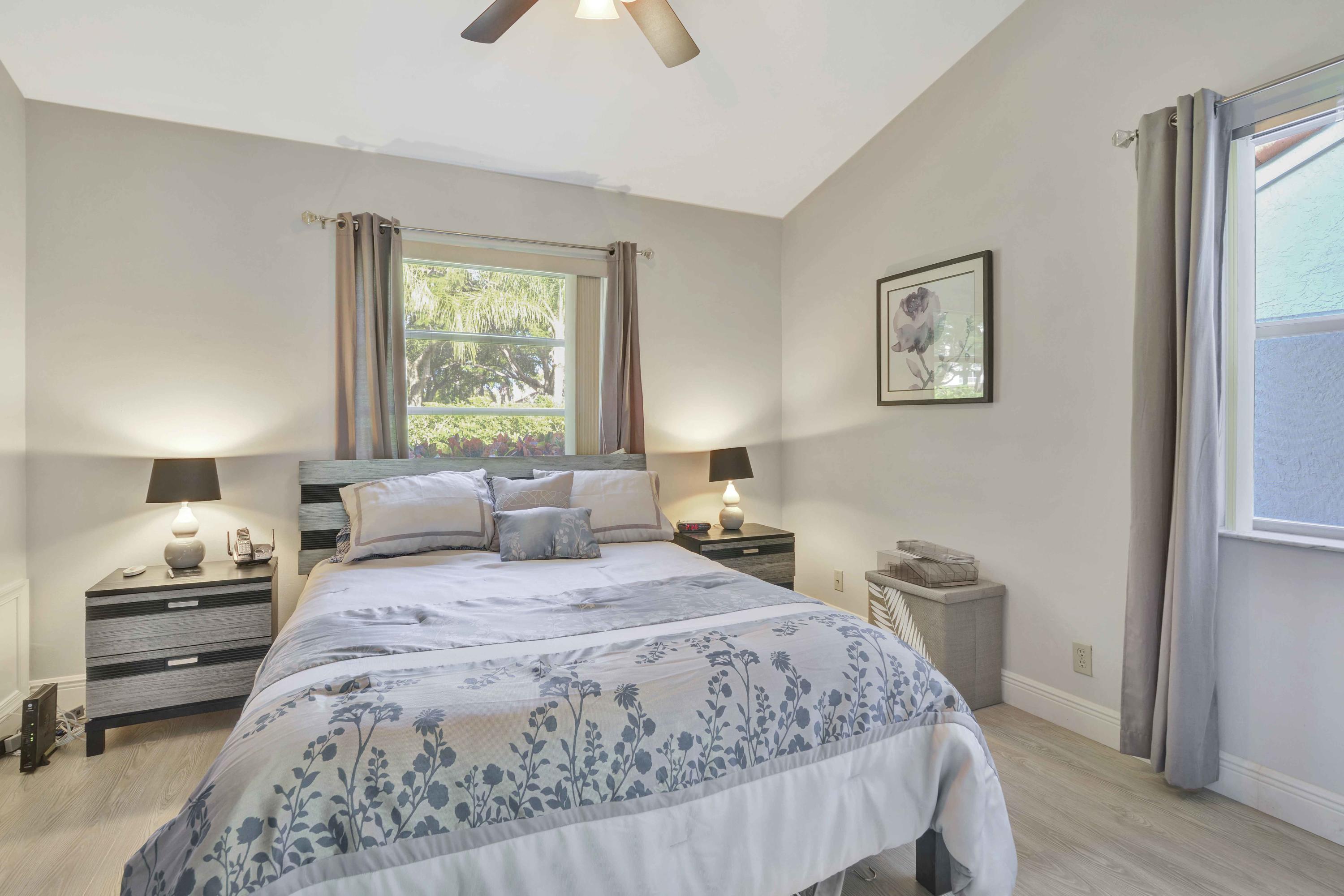 3807 Candlewood Court Boca Raton, FL 33487 - Photo 23 of 38 6858-BRS Candlewood EVA_8168 033 12
