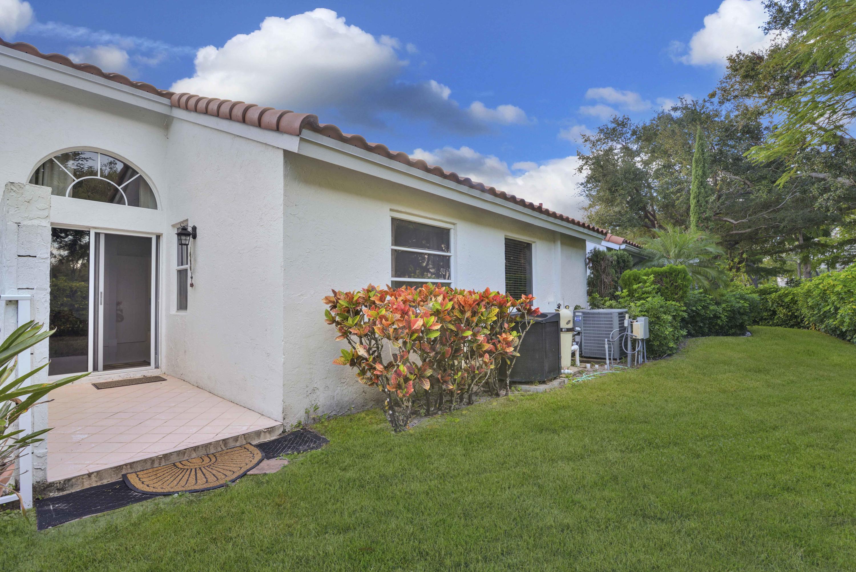 3807 Candlewood Court Boca Raton, FL 33487 - Photo 31 of 38 BRS Candlewood EVA_8204 068 38