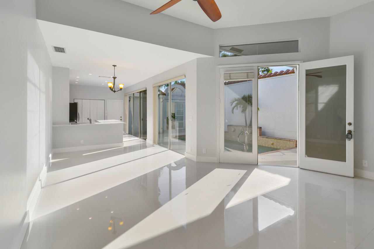 3807 Candlewood Court Boca Raton, FL 33487 - Photo 10 of 38 BRS Candlewood2 023