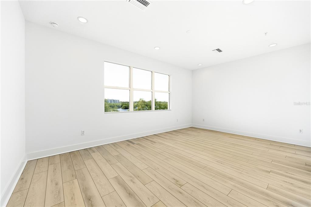 9964 Key Haven Road Seminole, FL 33777 - Photo 19 of 38