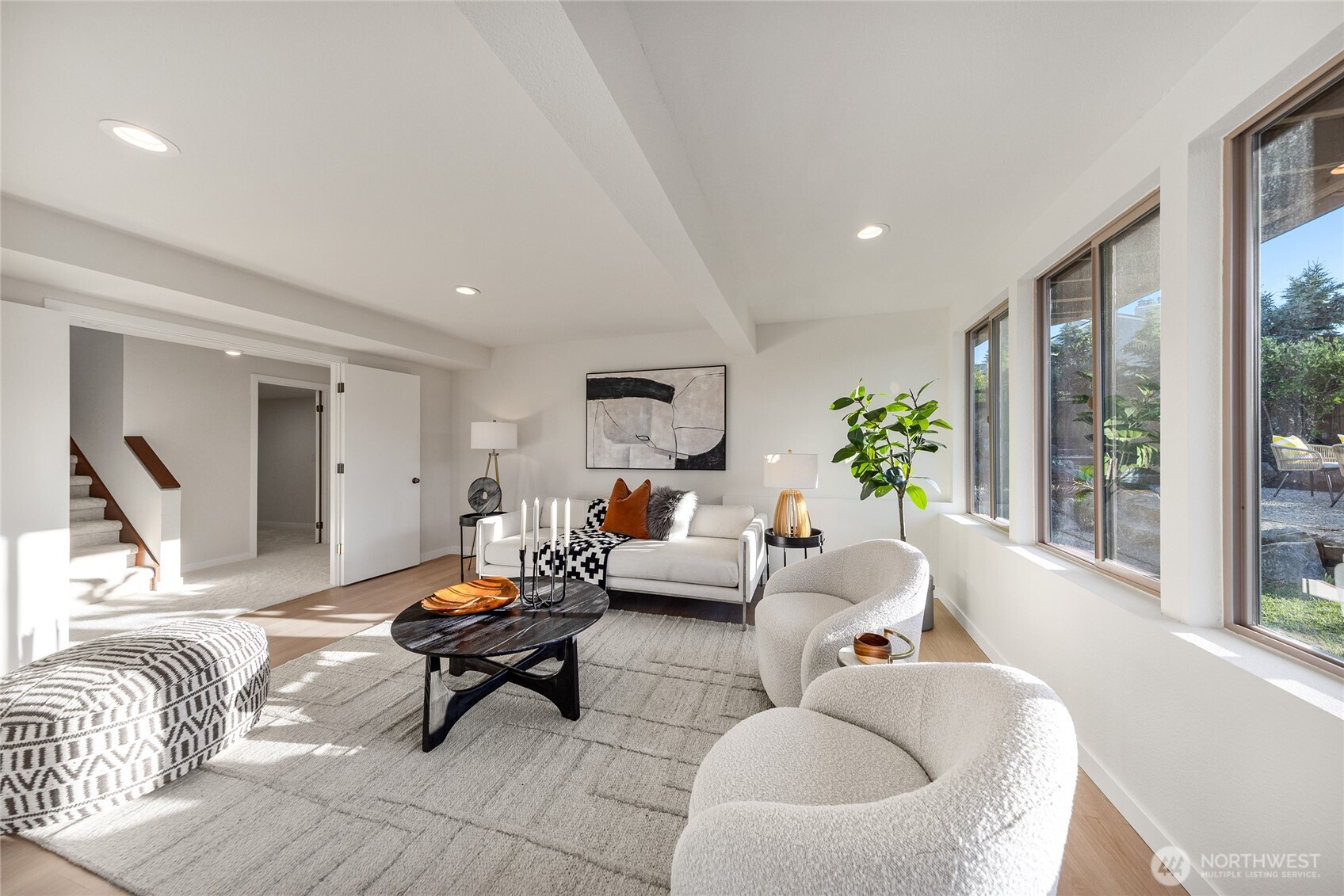 4727 155th Place Southeast Bellevue, WA 98006 - Photo 26 of 38 a living room with furniture and a large window