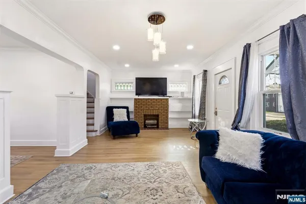 $749,999 | 351 Park Avenue, Rutherford, NJ 07070