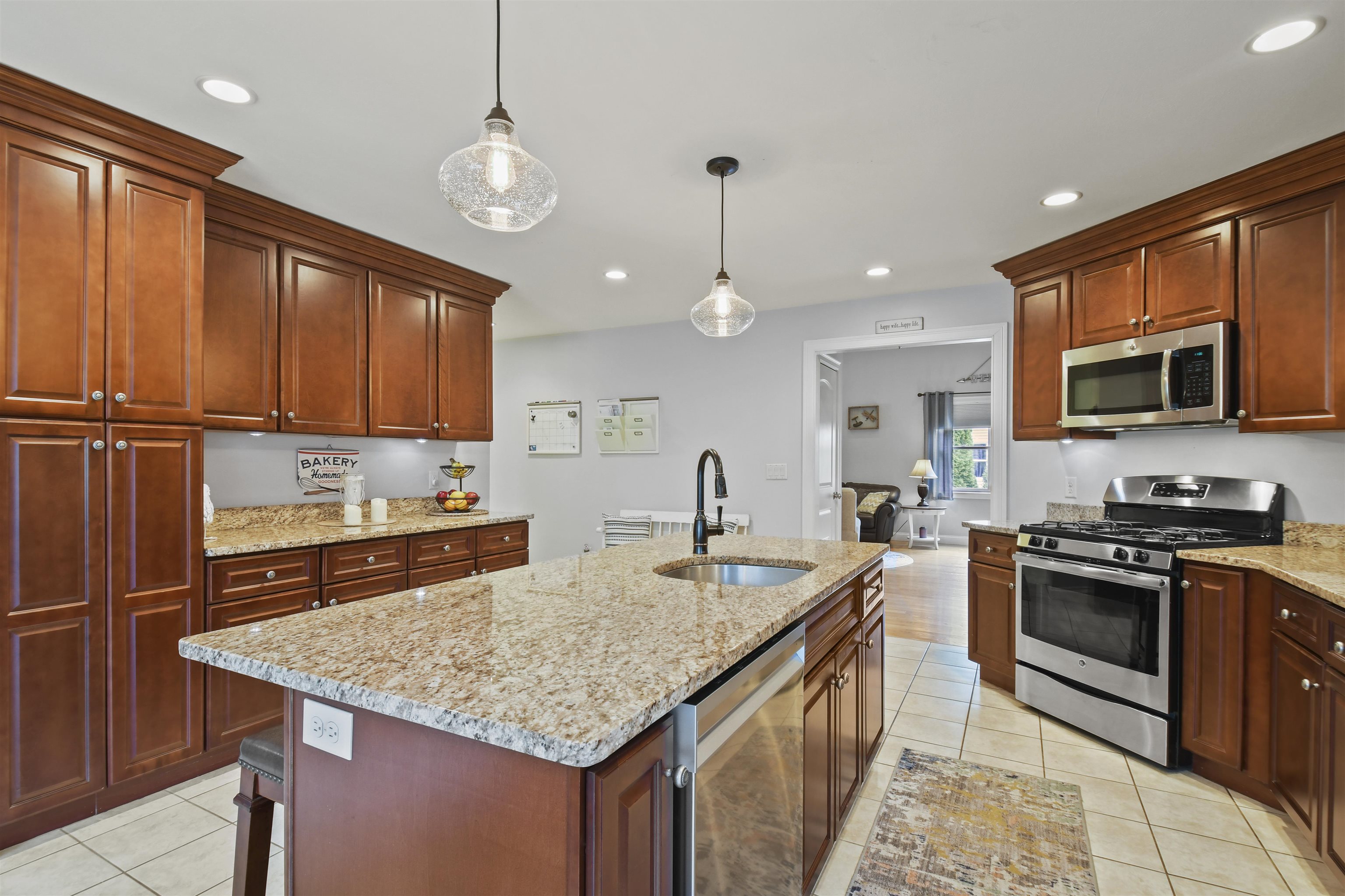 80 Dutton Road Pelham, NH 03076 - Photo 14 of 40 Gallery Image 14