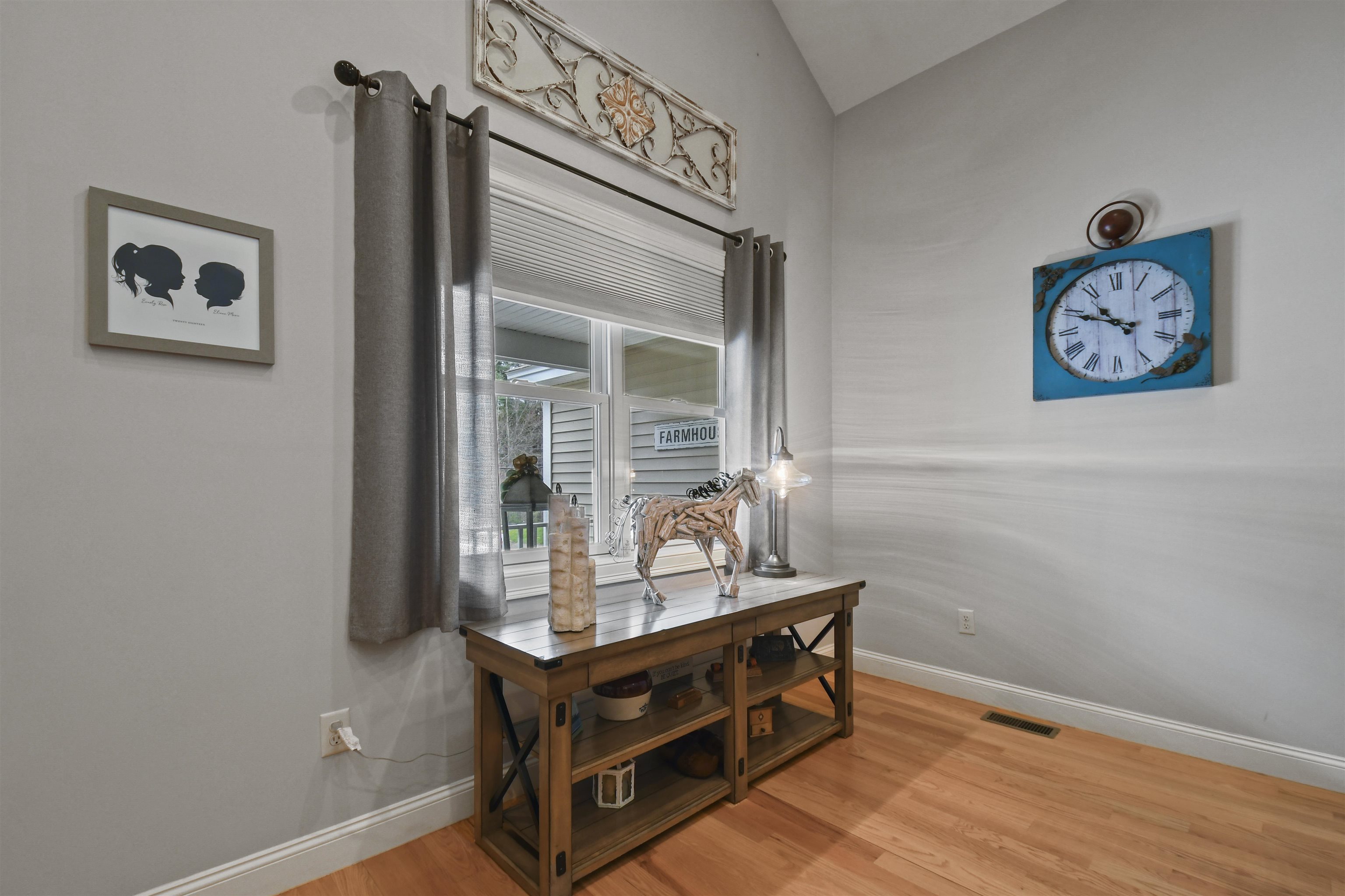 80 Dutton Road Pelham, NH 03076 - Photo 6 of 40 Gallery Image 6