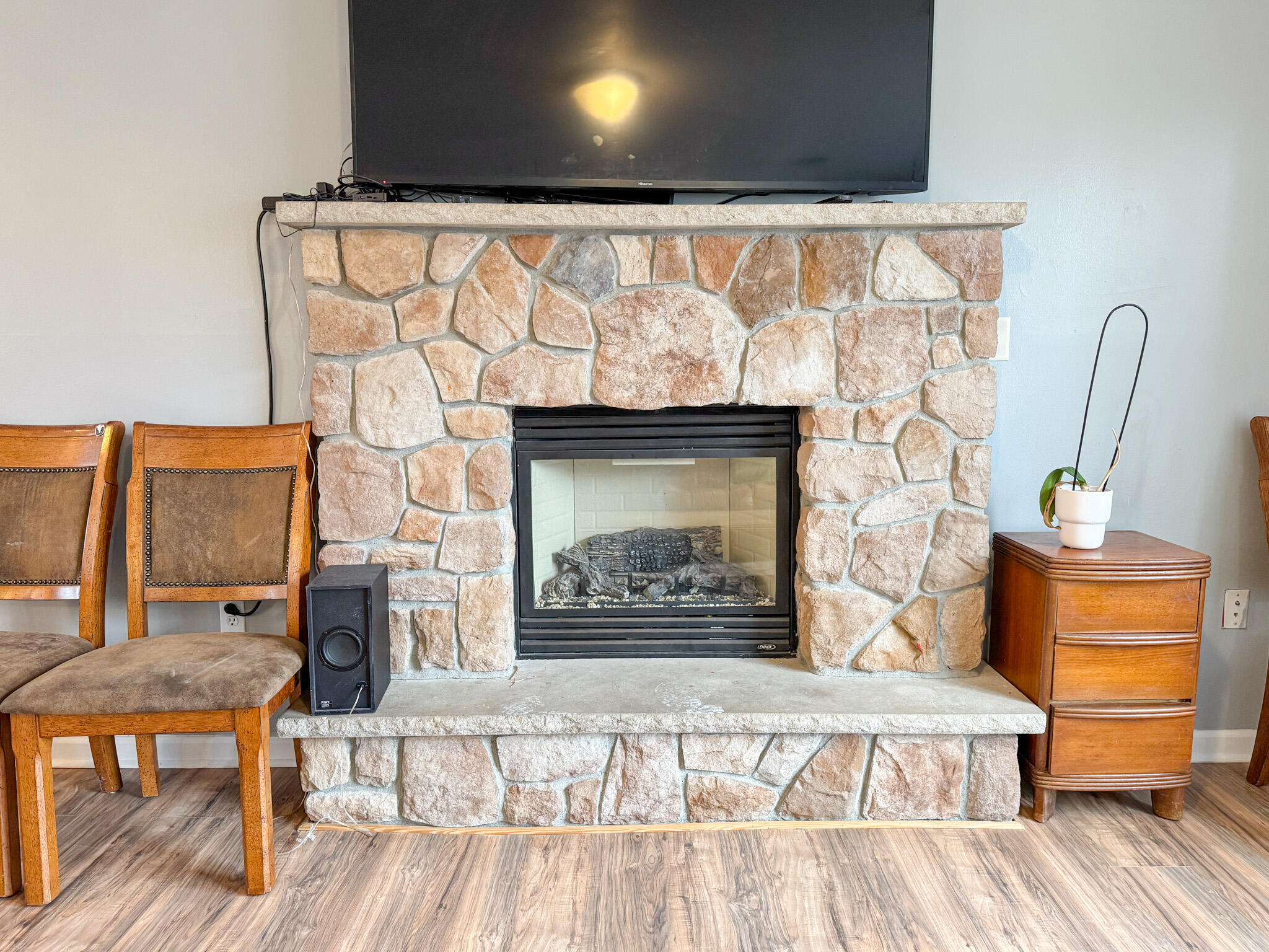 707 Edgewood Road Tobyhanna, PA 18466 - Photo 18 of 45 Living Room Fireplace