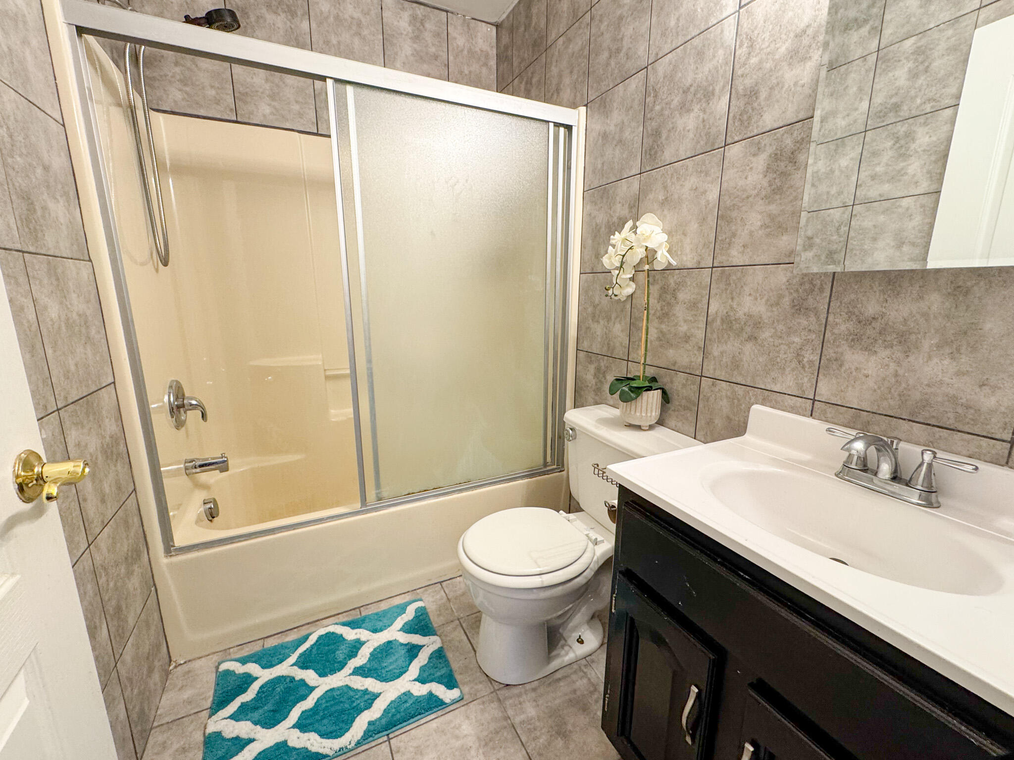 707 Edgewood Road Tobyhanna, PA 18466 - Photo 24 of 45 Main Bath