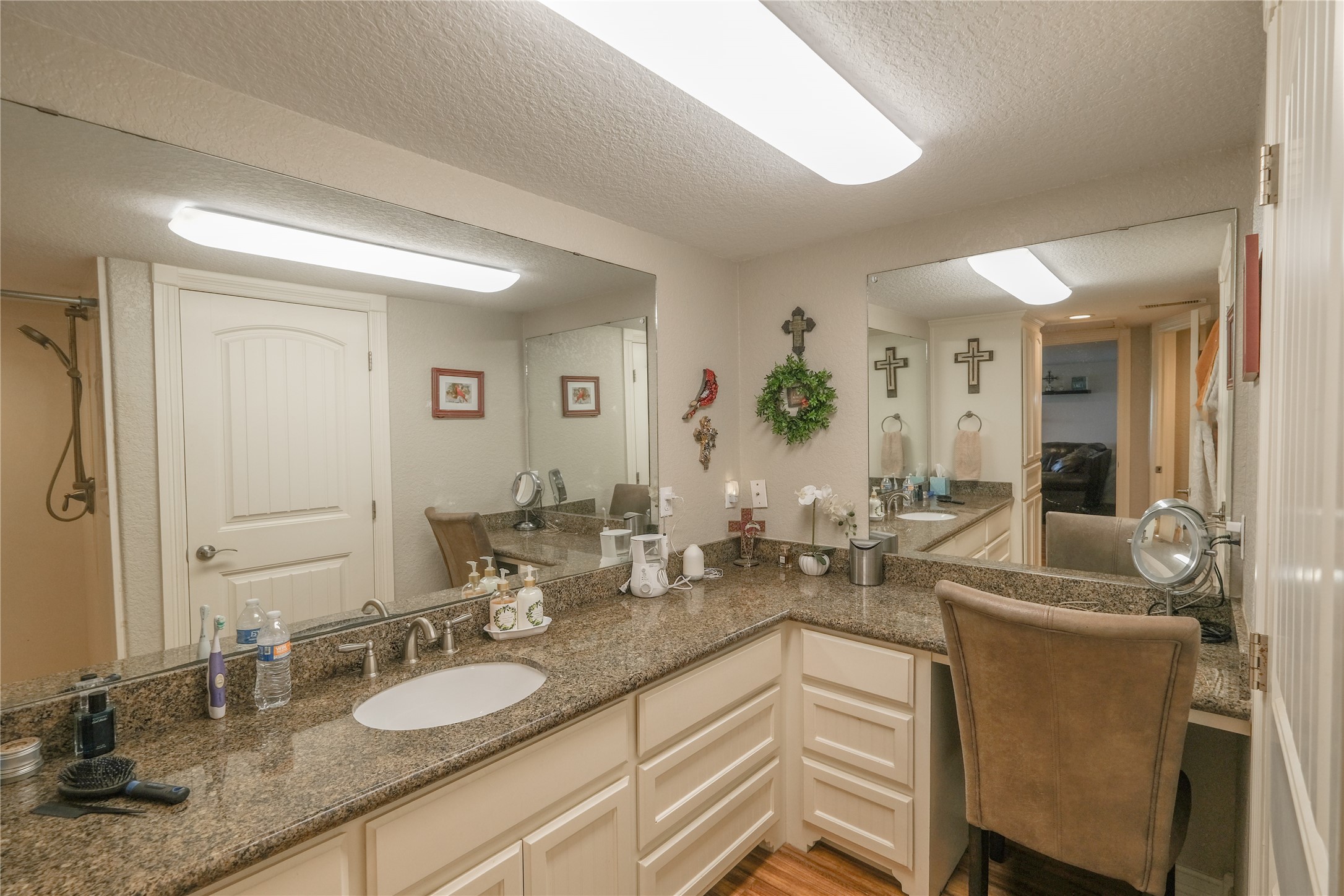 29523 County Road 25 Damon, TX 77430 - Photo 13 of 42 Bathroom View 1