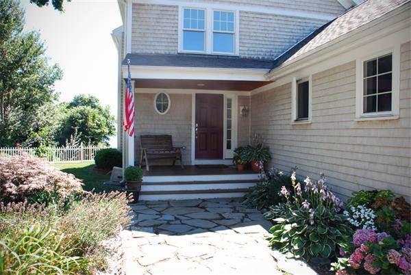 12 Richards Road Hull, MA 02045 - Photo 6 of 30 Gallery Image 6