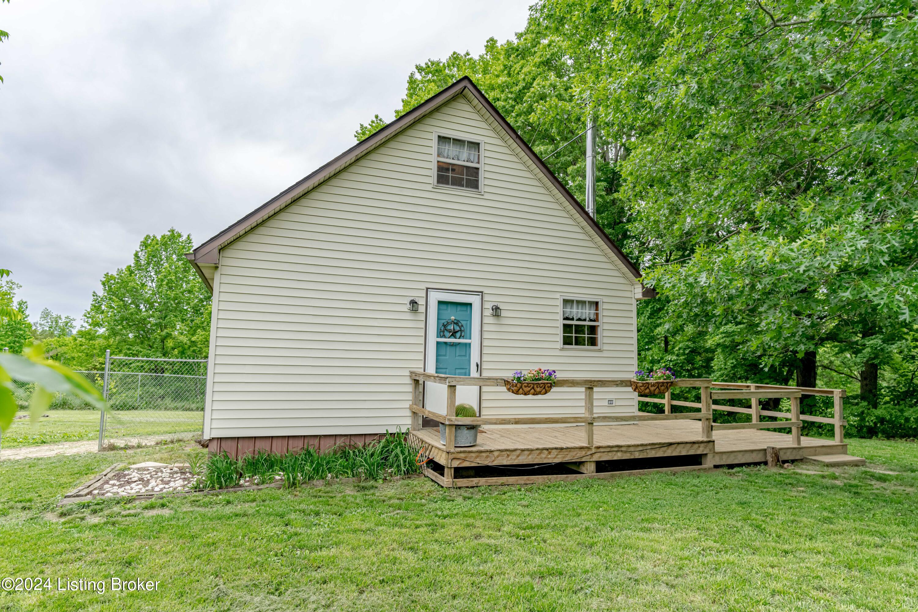 2160 Highview Church Road Bloomfield, KY 40008 - Photo 2 of 33 front fo house