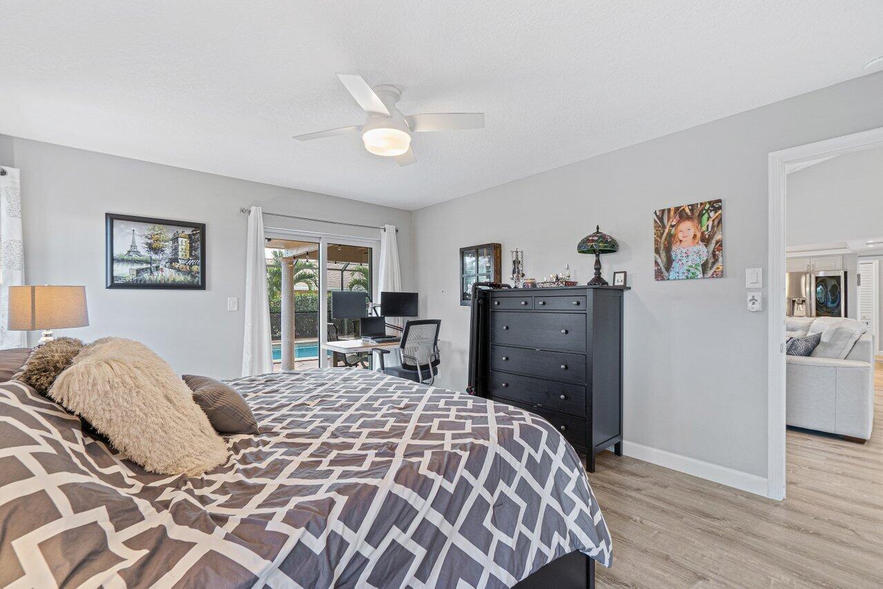 17335 Lake Park Road Boca Raton, FL 33487 - Photo 16 of 31 019-17335LakeParkRoad-BocaRaton-FL-33487