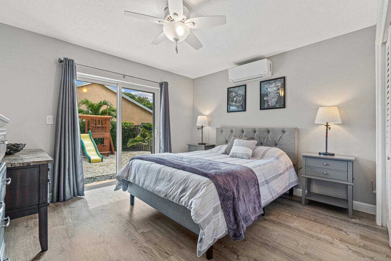 17335 Lake Park Road Boca Raton, FL 33487 - Photo 21 of 31 028-17335LakeParkRoad-BocaRaton-FL-33487