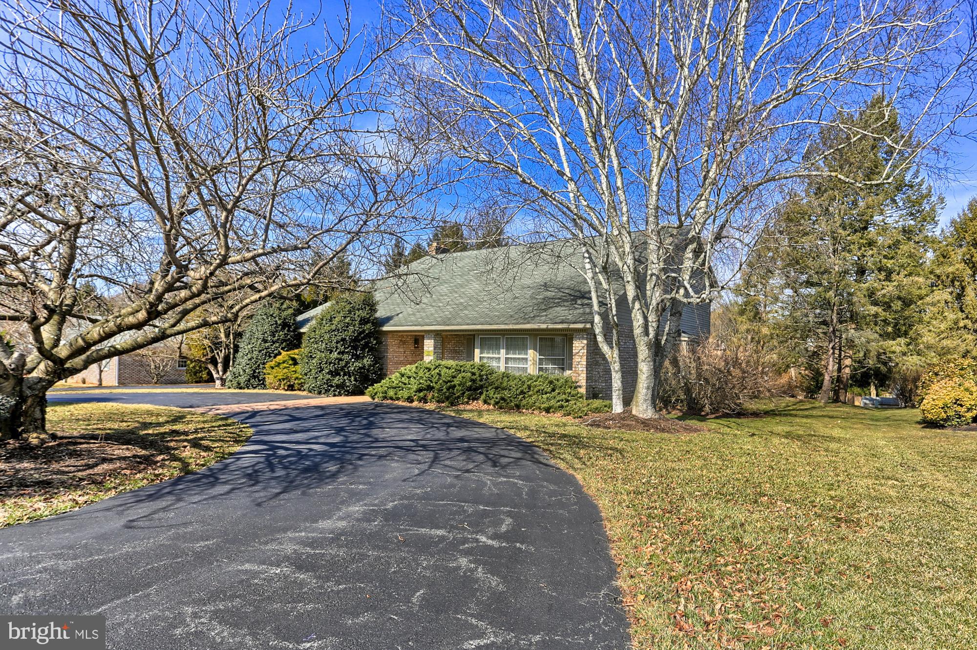 2425 Sutton Road York, PA 17403 - Photo 1 of 48