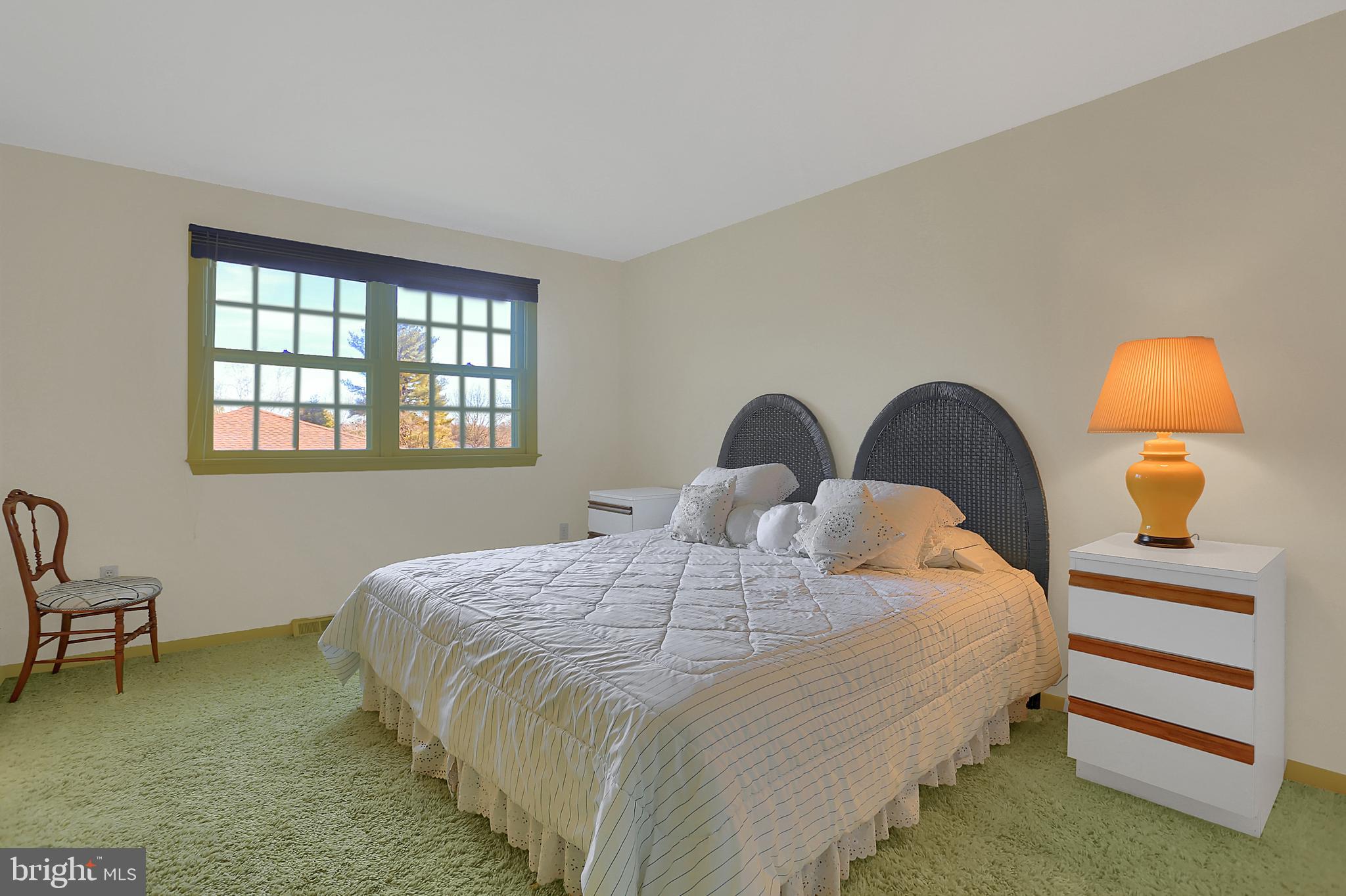 2425 Sutton Road York, PA 17403 - Photo 11 of 48