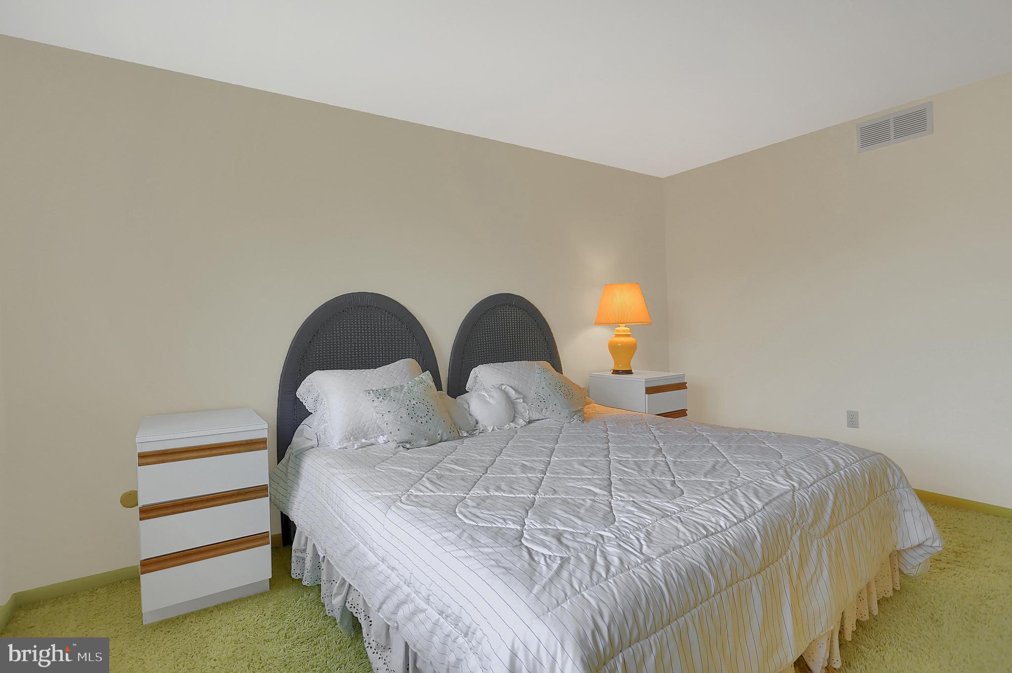 2425 Sutton Road York, PA 17403 - Photo 12 of 48