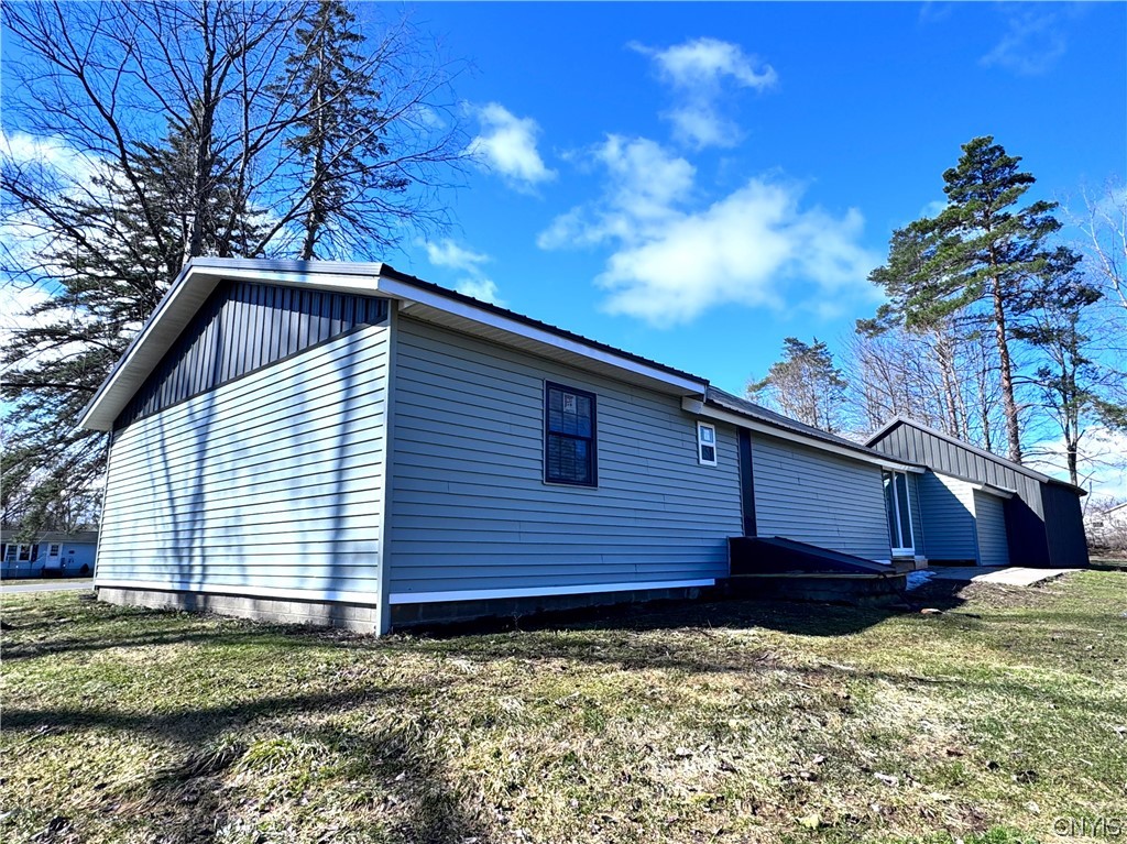 6913 Lowell Road Westmoreland, NY 13440 - Photo 12 of 49