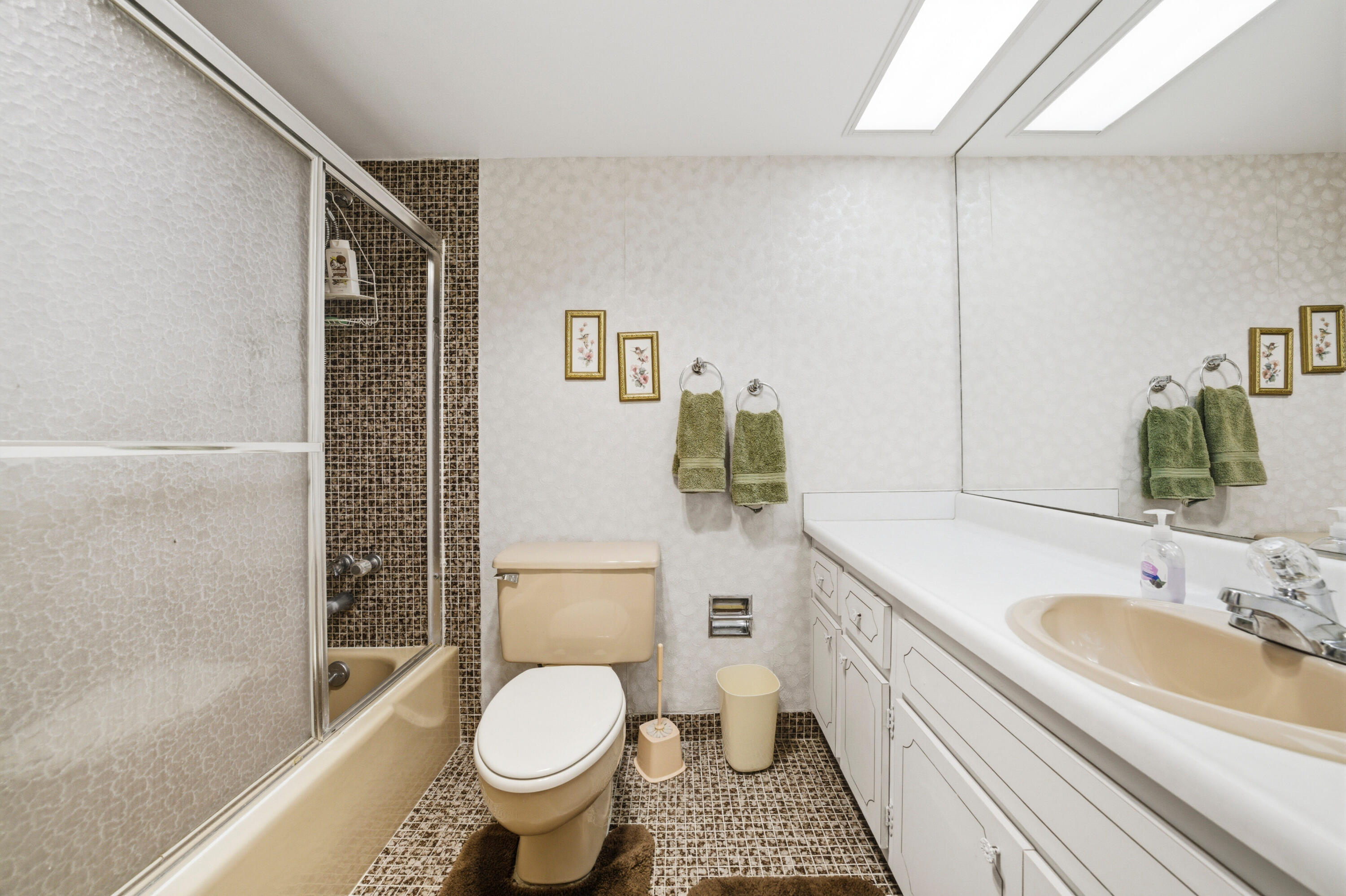 3100 North Palm Aire Drive, Unit 208 Pompano Beach, FL 33069 - Photo 19 of 24 3100 N Palm Aire Dr Pompano Beach, Fl