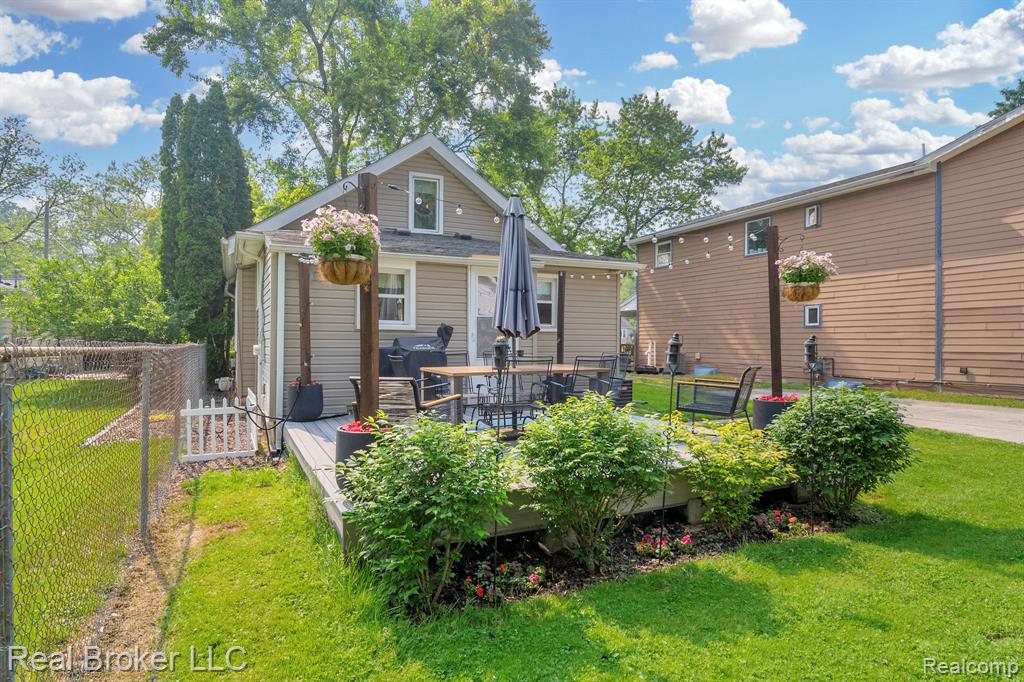 22810 Power Road Farmington, MI 48336 - Photo 29 of 31