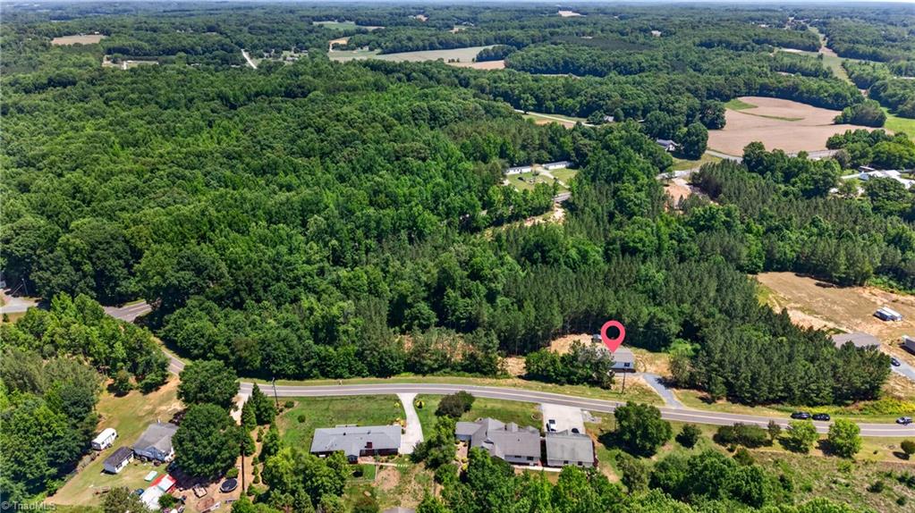 245 Hw Phillips Road Lexington, NC 27295 - Photo 8 of 40