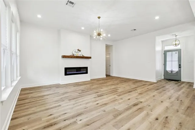 $309,900 | 7211 Claiborne Court, Arabi, LA 70032