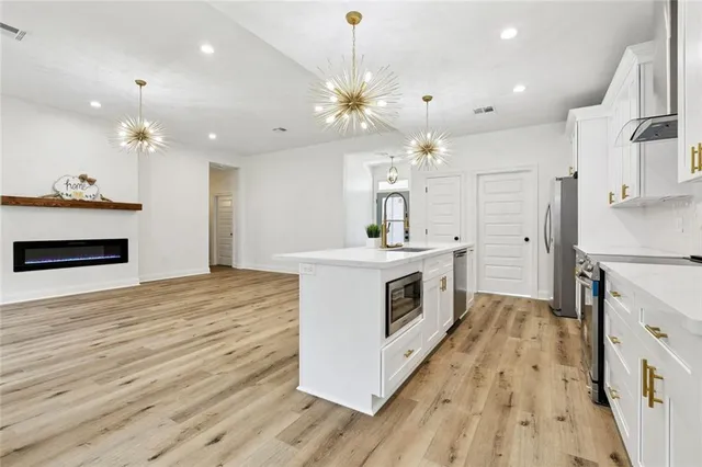 $309,900 | 7211 Claiborne Court, Arabi, LA 70032