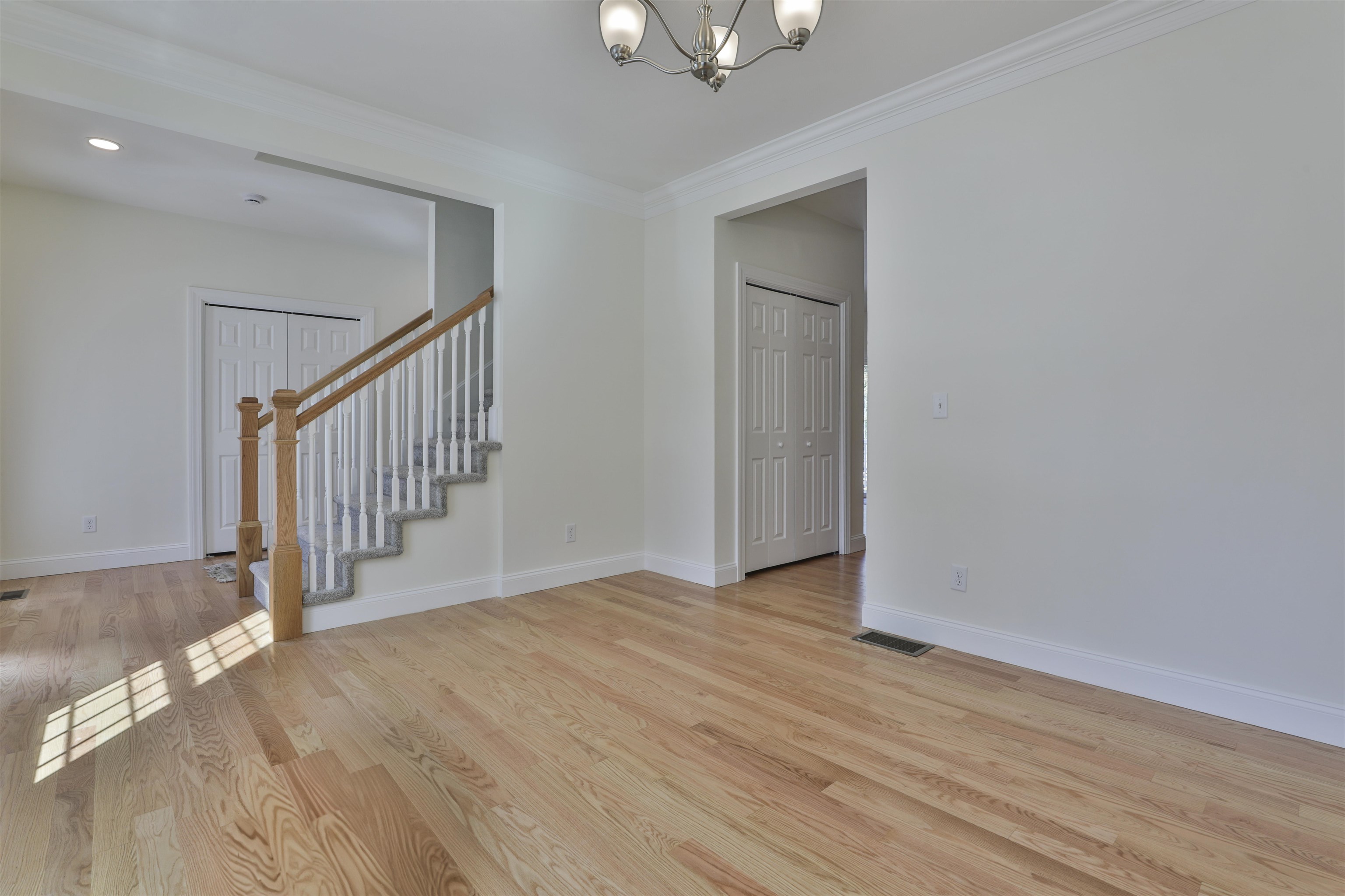 22 Reeds Ferry Way Merrimack, NH 03054 - Photo 9 of 52
