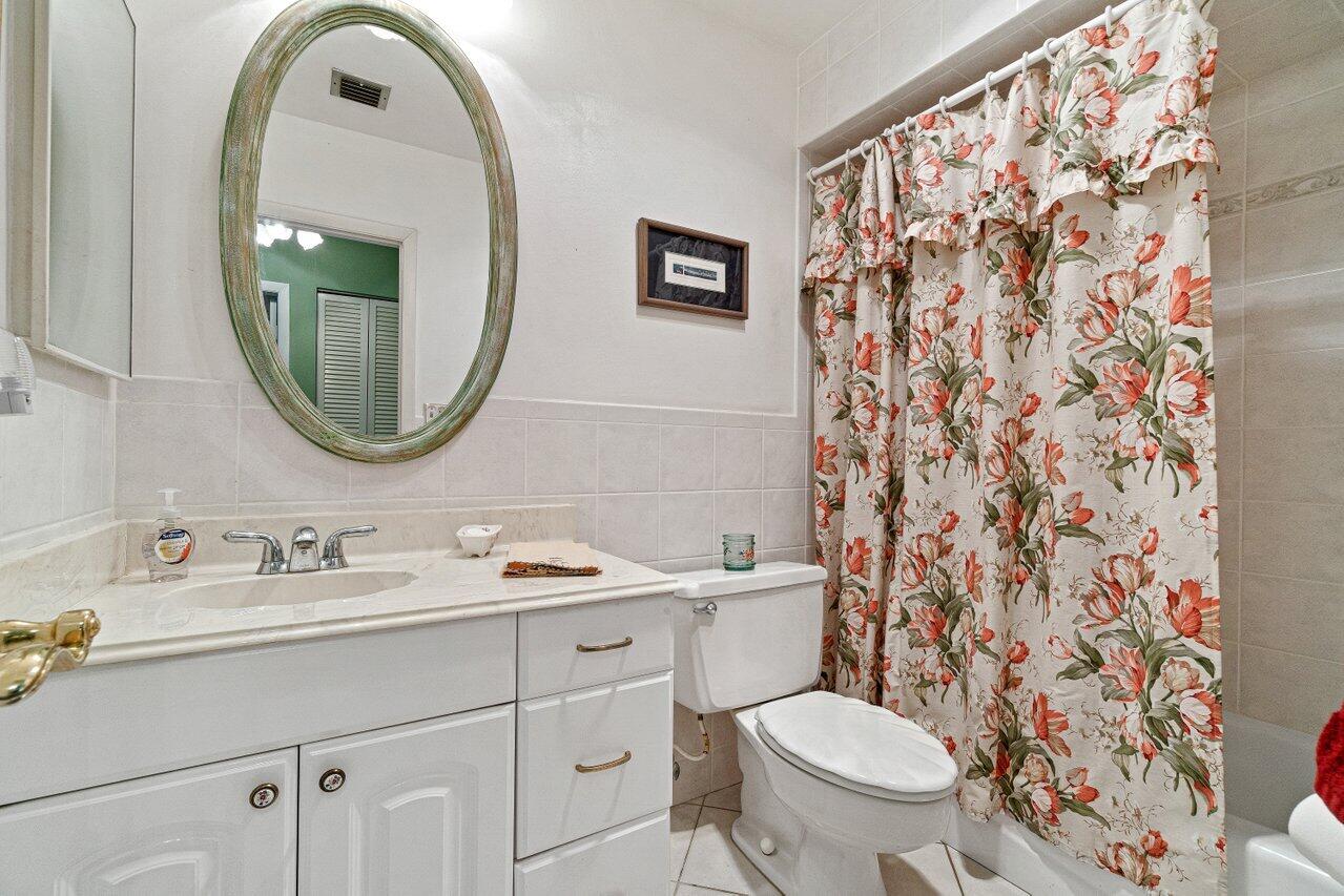 101 Kensington Road, Unit 101 Hollywood, FL 33021 - Photo 23 of 29 bath2