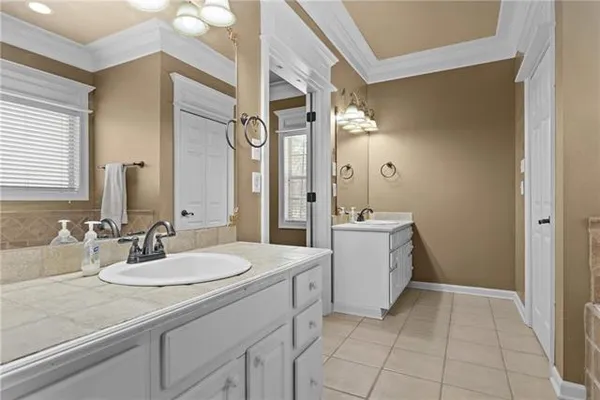 $325,000 | 162 Pinewood Avenue, Pineville, LA 71360