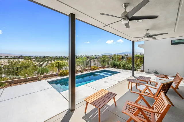 $8,499 | 3618 Taylor Drive, Palm Springs, CA 92262