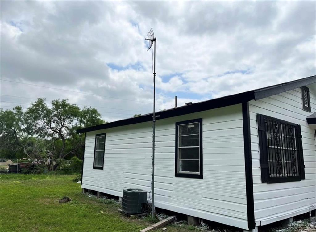 12616 North Shary Road Mission, TX 78573 - Photo 9 of 10