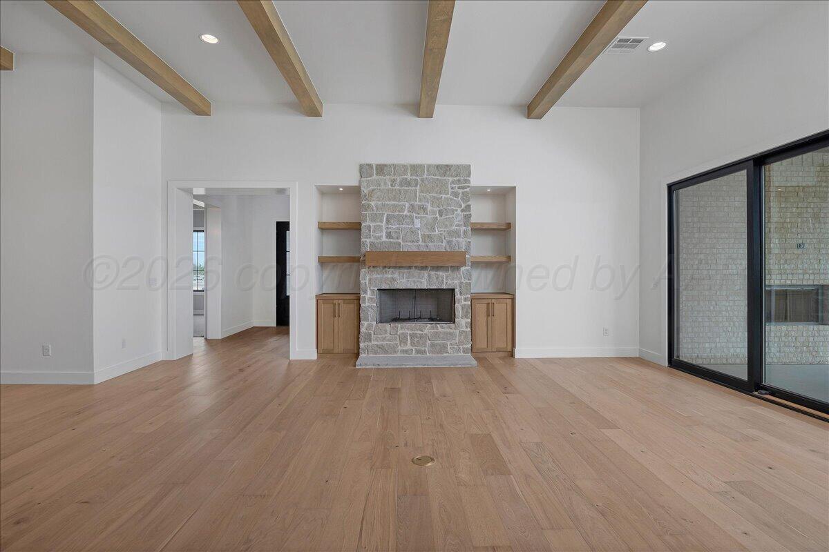 5902 Wesley Road Amarillo, TX 79119 - Photo 8 of 37 08-Living Room 3