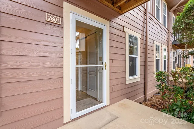 $263,000 | 150 Deermouse Way, Unit 2601, Hendersonville, NC 28792