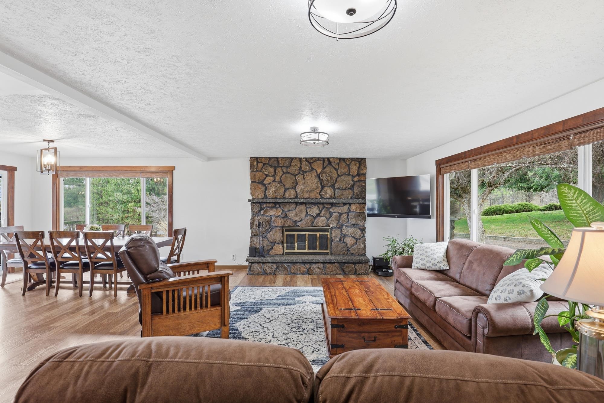 2416 West Hazard Road Spokane, WA 99208 - Photo 8 of 45