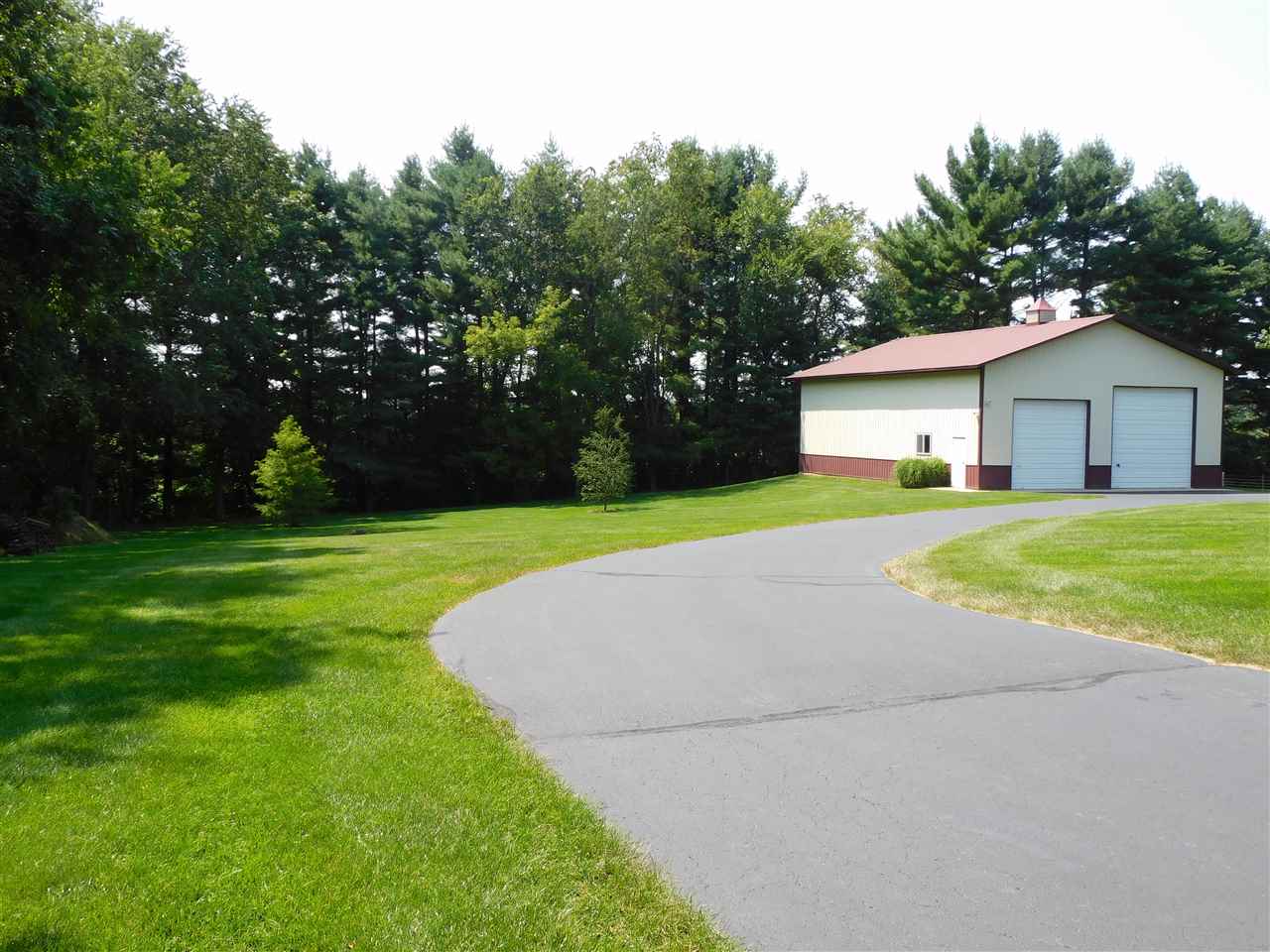 10062 Beaver Valley Road Belvidere, IL 61008 - Photo 19 of 25 a view of outdoor space yard and green space