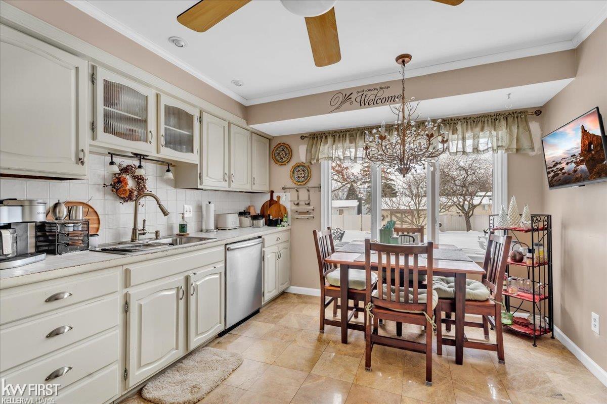 3152 Old Farm Road Flint, MI 48507 - Photo 17 of 45