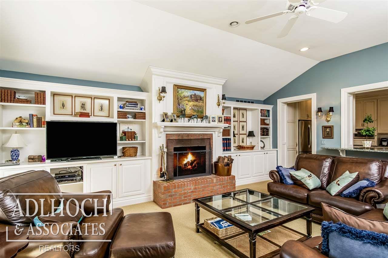 181 Merriweather Road Grosse Pointe Farms, MI 48236 - Photo 12 of 37
