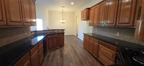 $2,695 | 629 Dorchester Drive, Mansfield, TX 76063
