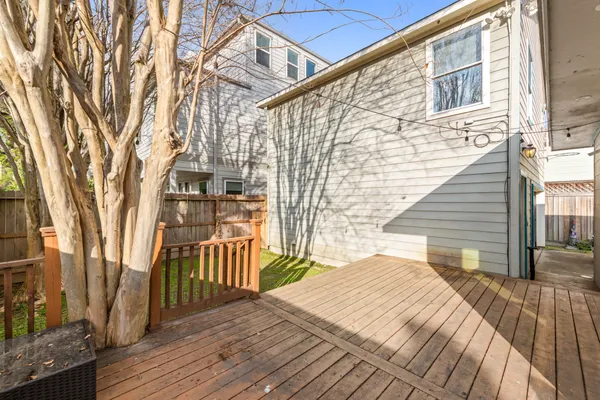 $3,350 | 506 Willard Street, Houston, TX 77006